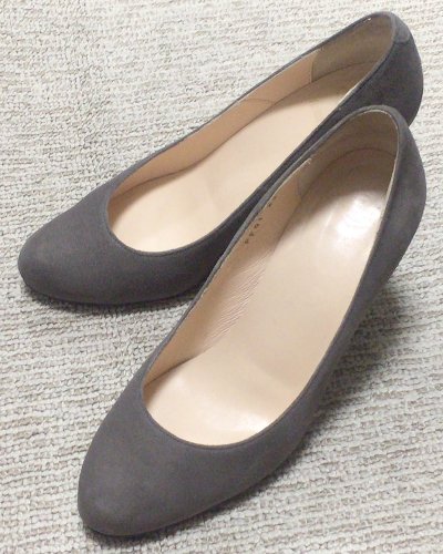 grey_heels.jpg